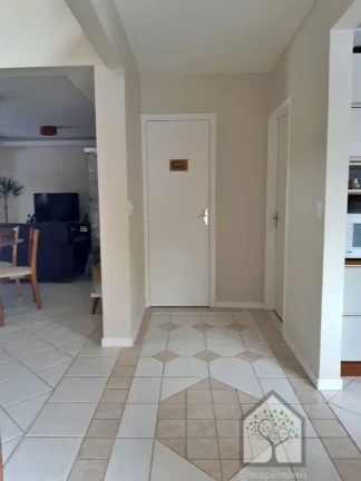 Imagem Casa na quadra da praia de Canasvieiras