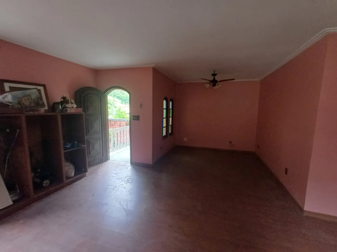 Imagem Ótima casa duplex espaçosa com 5 quartos e área de lazer!