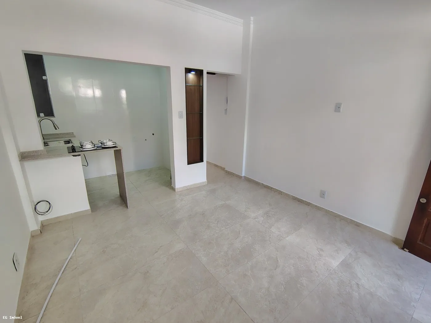 Apartamento para Locação em Araruama, Parque Hotel, 1 dormitório, 1 banheiro, 1 vaga