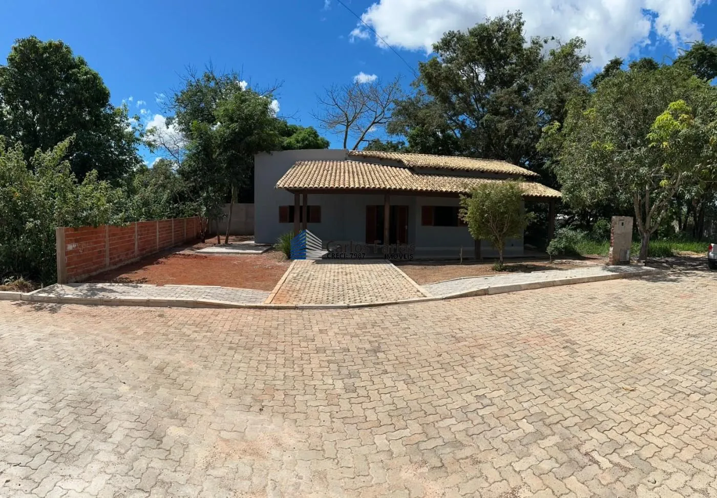 Imagem Casa em Condomínio para Venda em Brasília, Setor Habitacional Jardim Botânico, 3 dormitórios, 1 suíte, 2 banheiros, 4 vagas
