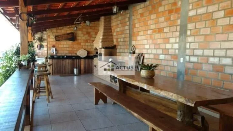 Imagem Casa 2 quartos com area de fogão a lenha em Sarzedo