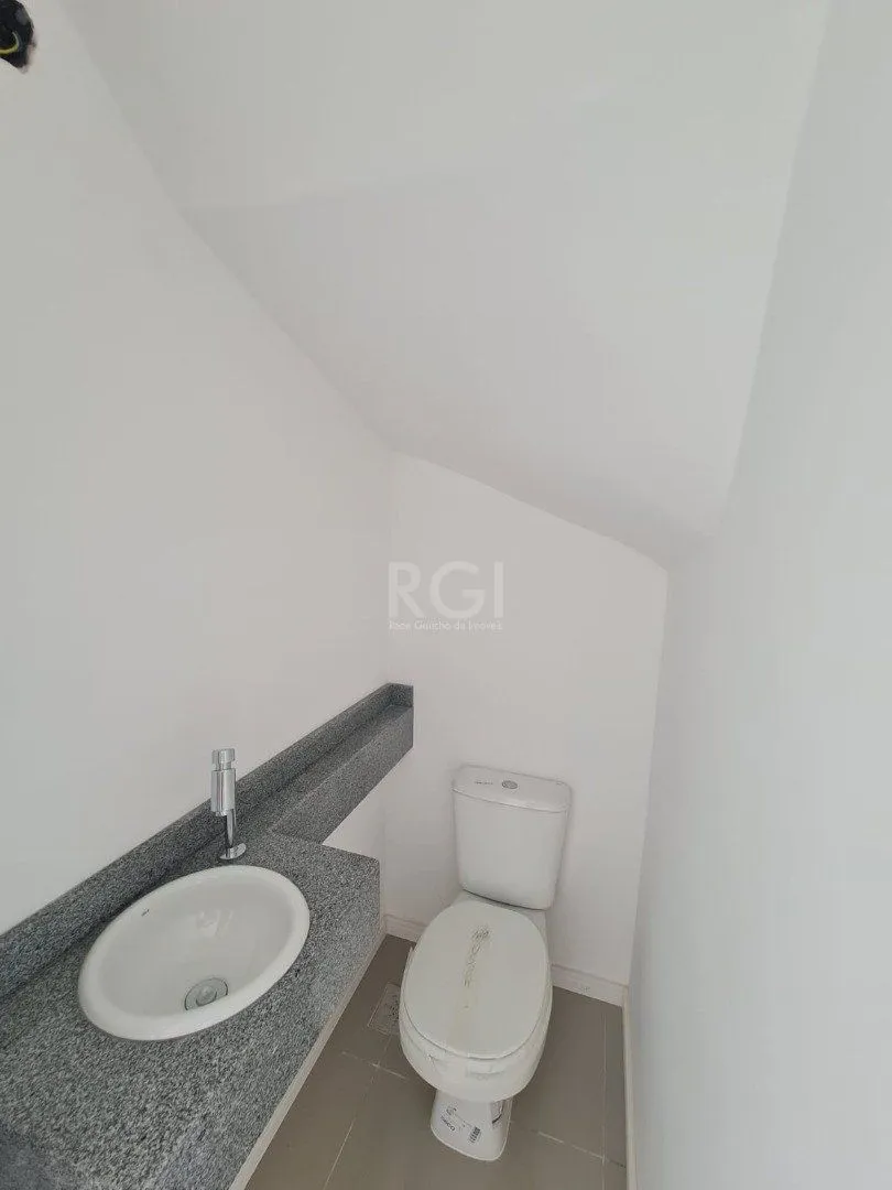 Imagem Casa para Venda - 74.67m², 2 dormitórios, sendo 1 suites, 1 vaga - Guarujá/ Portal do Guarujá