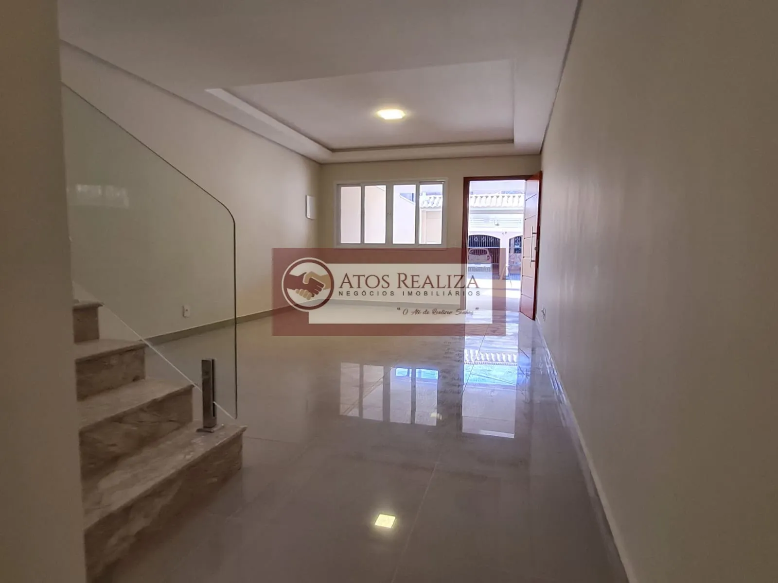 Imagem Vendo Sobrado 3 Suites 2 vagas e Churrasqueira Vila Isa - Sabará SP.