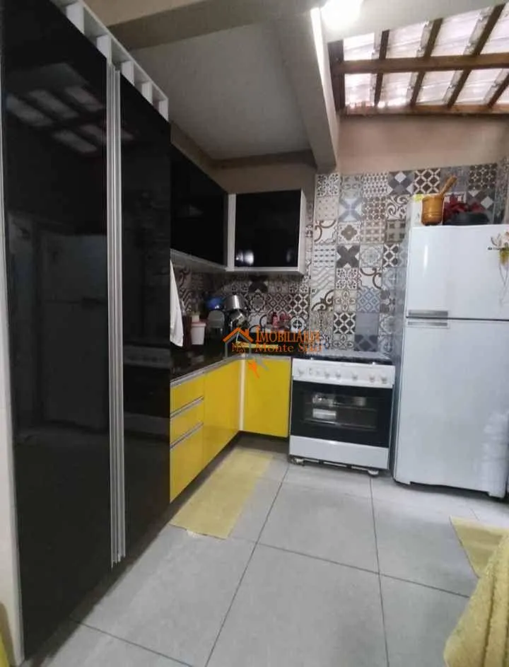 Imagem Sobrado com 3 dormitórios à venda, 130 m² por R$ 403.000,00 - Jardim Novo Portugal - Guarulhos/SP