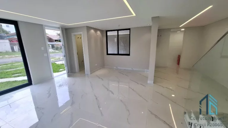 Imagem Sobrado alto padrão de esquina, com ático e terraço, 03 suítes, no Boa Vista em Curitiba PR