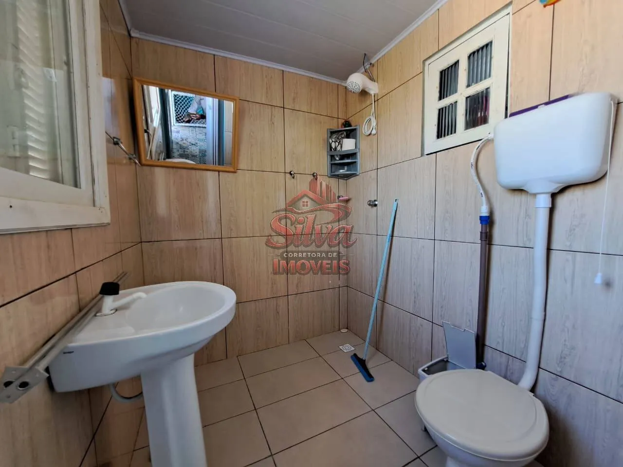 Imagem Casa 5 dormitórios com piscina a 200m do mar