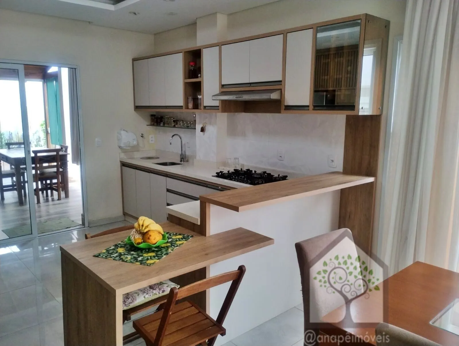 Imagem Casa 3 Quartos com 2 Suítes no Carianos, Florianópolis