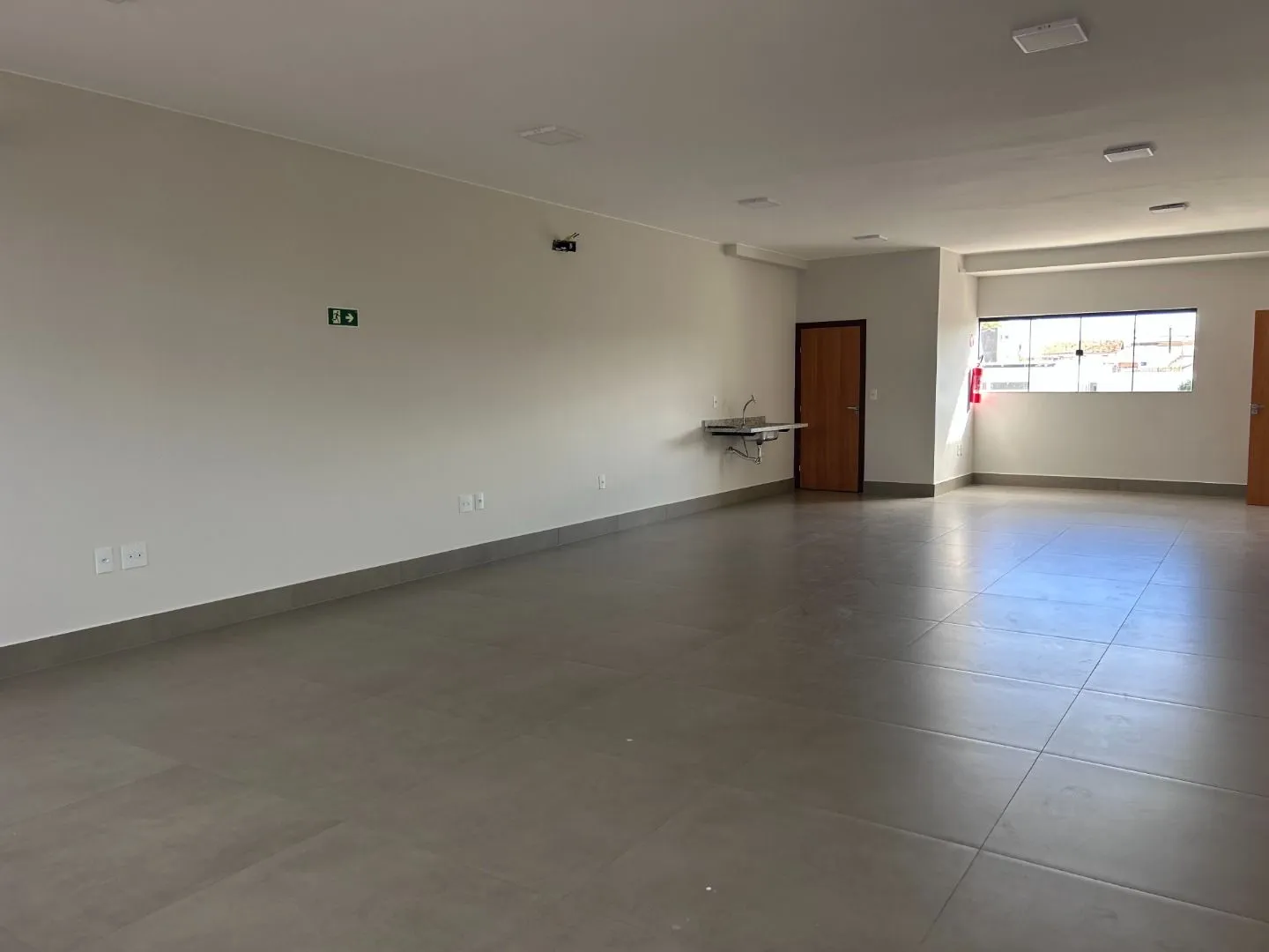 Imagem Sala para alugar, 76 m² por R$ 3.670,00/mês - Centro - Patos de Minas/MG