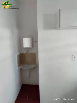 Imagem CASA C/ 30M², 1 DORM, COZINHA, WC E TERRAÇO NUMA TRAVESSA DA AV GUACA