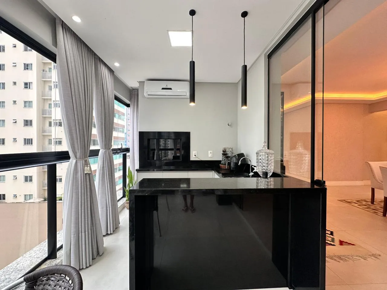 Imagem Apartamento à venda com 165m2 por R$ 2.800.000,00