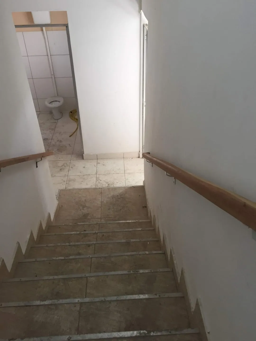 Imagem Comercial para Locação 22M², Centro, Pindamonhangaba - SP | ferraz