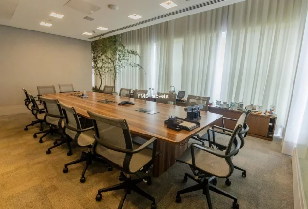 Imagem Conjunto Comercial com 878m2 na Vila Olímpia.