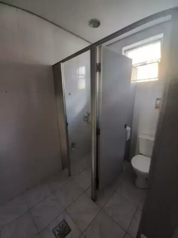 Imagem Ponto Comercial de Esquina com 360m², Grande Visibilidade, 3 Banheiros, Cozinha e Estacionamento Privativo