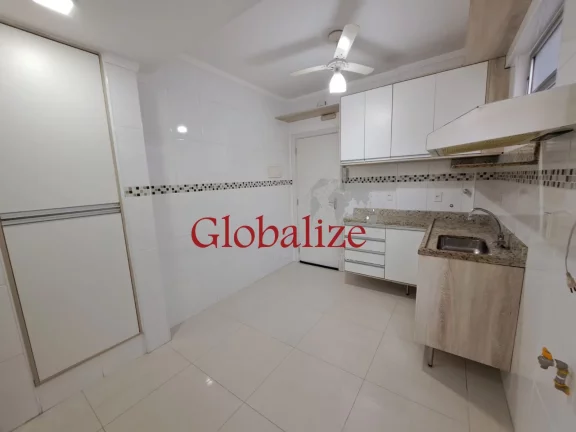 Imagem Apartamento à venda com 55m², 1 quarto, 2 banheiros, dependência, elevador e vaga coletiva or R$460.000,00 no José Menino em Santos