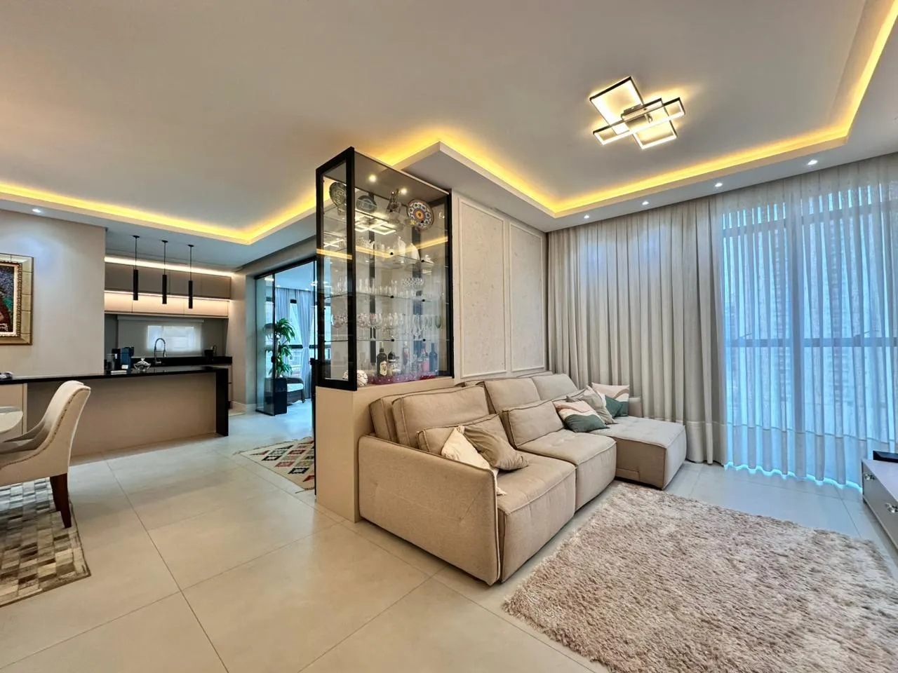 Imagem Apartamento à venda com 165m2 por R$ 2.800.000,00