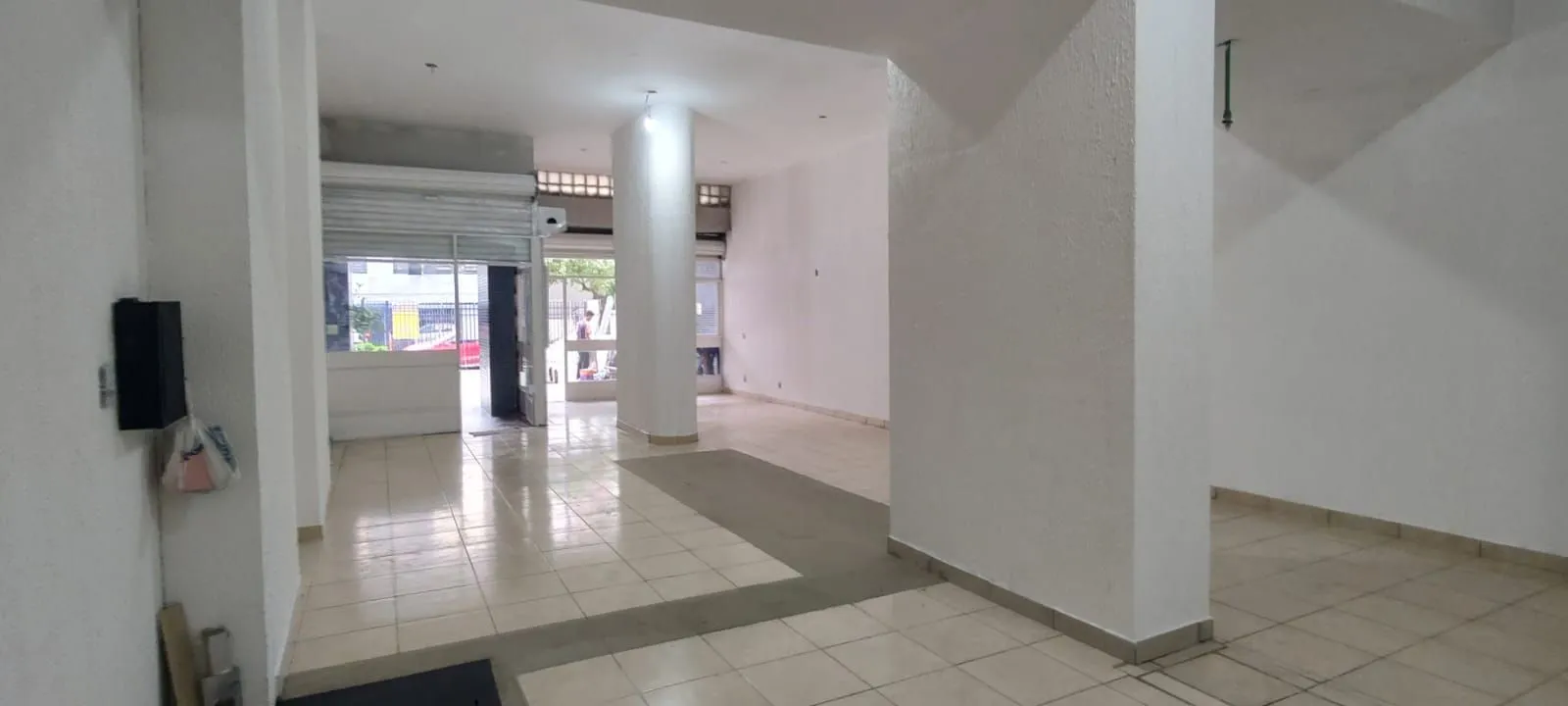 Imagem Sala Comercial térrea no Centro de Porto Alegre