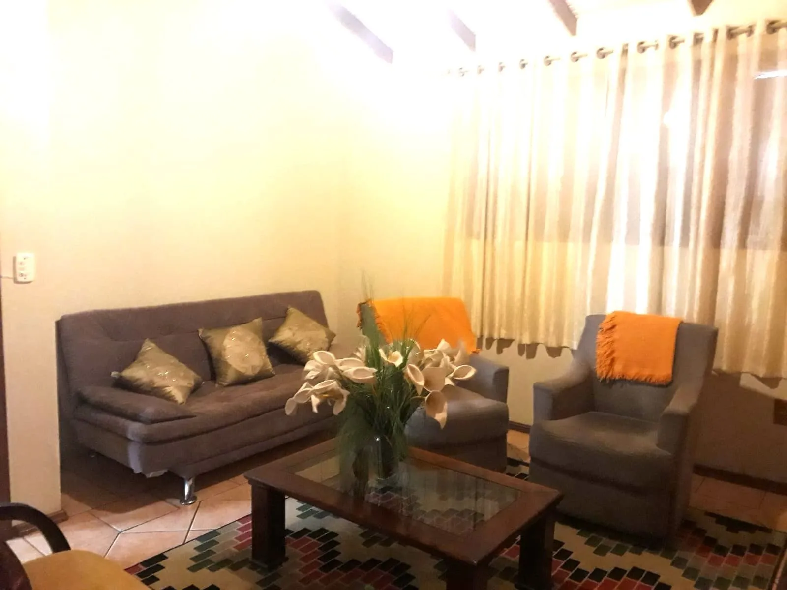 Imagem Casa sobrado no bairro Auxiliadora de 3 dormitórios e 3 vagas