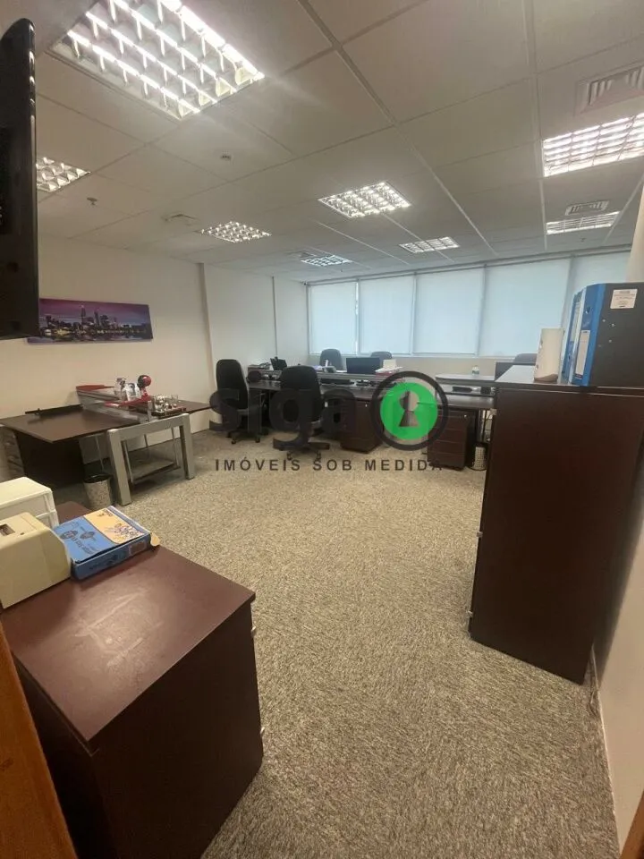 Imagem Sala comercial na Vila Andrade de 3 Salas com 2 Vagas - 64m² à Venda.