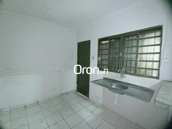 Imagem Sobrado à venda, 290 m² por R$ 750.000,00 - Parque Oeste Industrial - Goiânia/GO