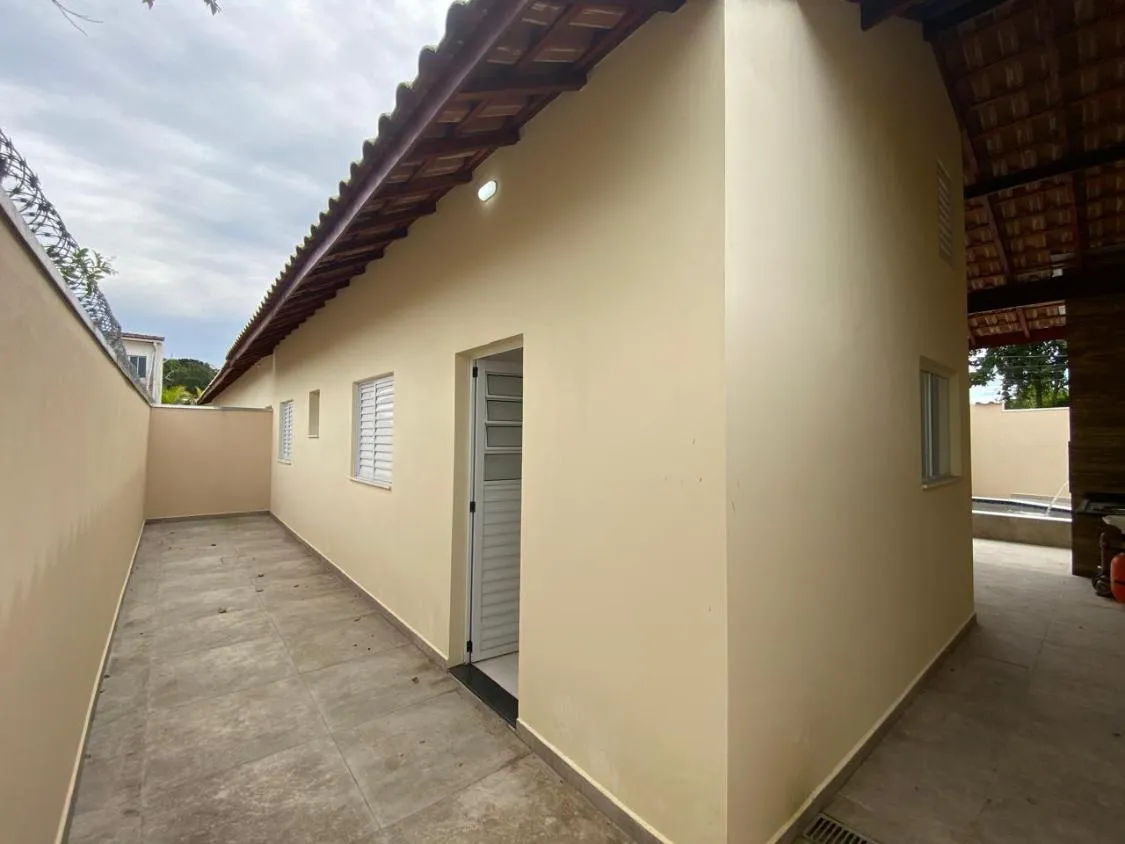 Imagem LINDA CASA NOVA COM PISCINA A 700 METROS DO MAR NO CIBRATEL II
