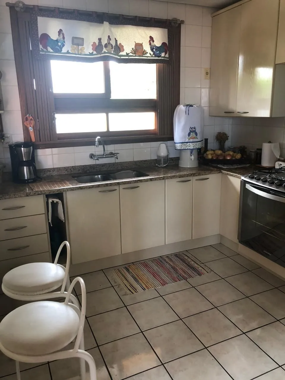 Imagem Casa de condomínio, 3 quartos, 1 suíte, 1 vaga coberta, no bairro Espirito Santo.