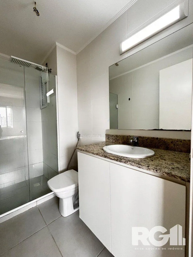 Imagem Apartamento pra investidor, 1 dormitório 51m², privativos 01 vaga locado. TOTALMENTE MOBILIADO R. Plácido de Castro - Azenha - Porto Alegre