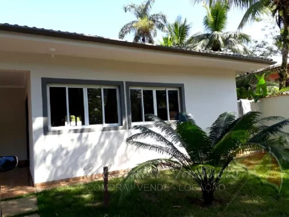 Imagem Linda Casa Cond. Fechado - Bairro Horto com 04 dormitórios