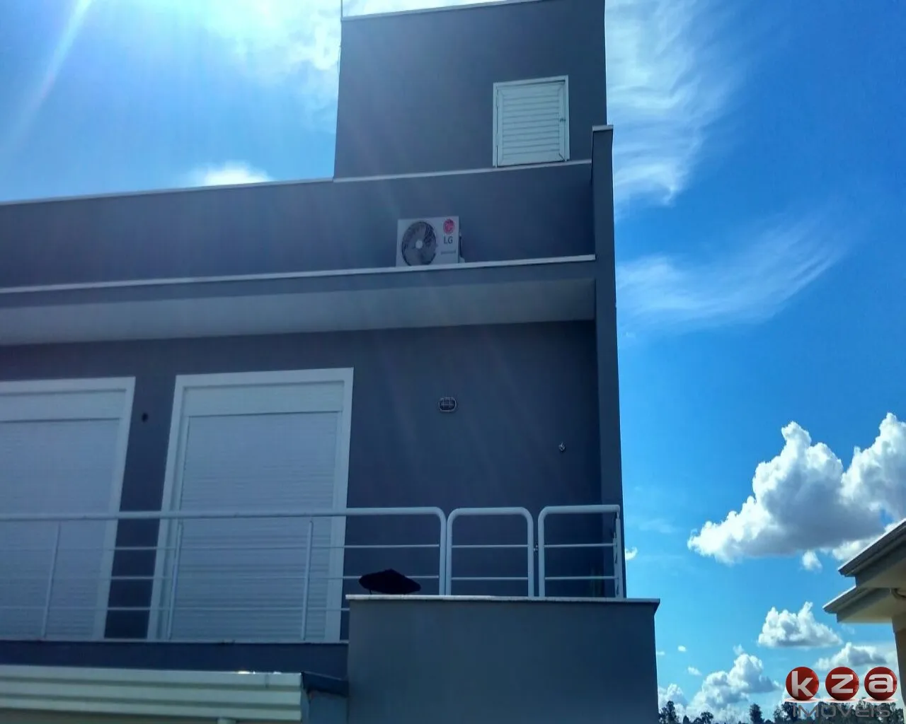Imagem Magnífica casa em condomínio à venda em Valinhos-SP, no Condomínio Residencial Querencia: 4 quartos, 4 suítes, 3 salas, 8 banheiros, 4 vagas de garagem, 395m².