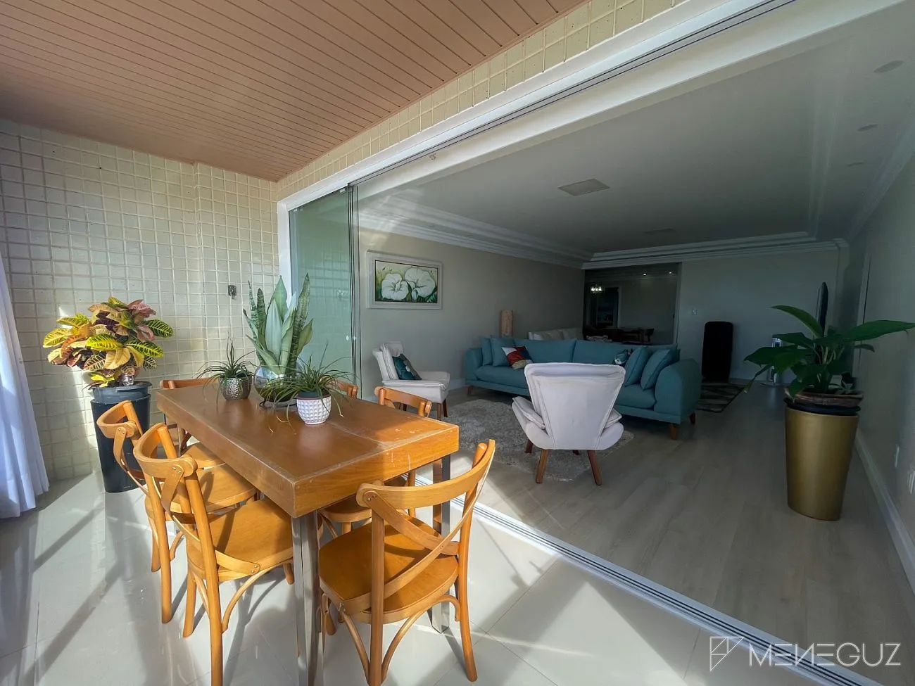 Imagem Apartamento de 03 quartos mais DCE completa na praia do morro de frente!