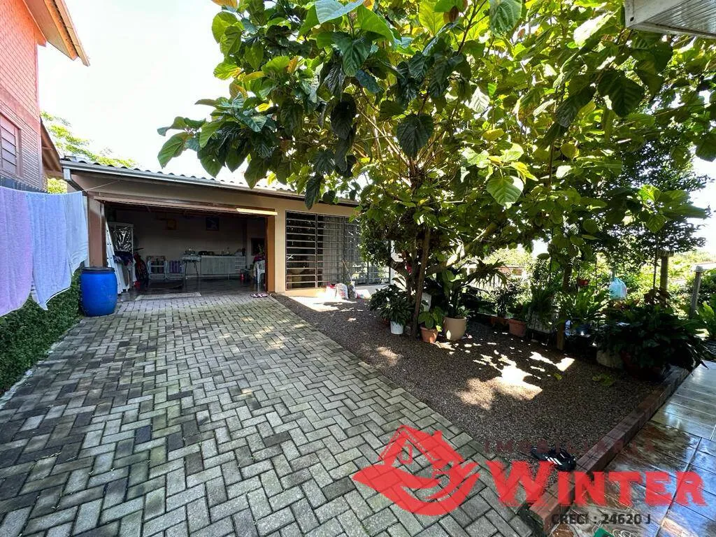 Imagem Casa com moveis a venda!