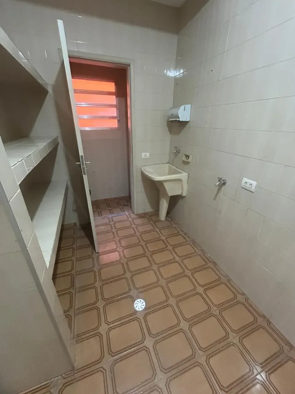 Imagem Casa com 2 Quartos para Alugar, 90 m² em Vila Anastácio - São Paulo