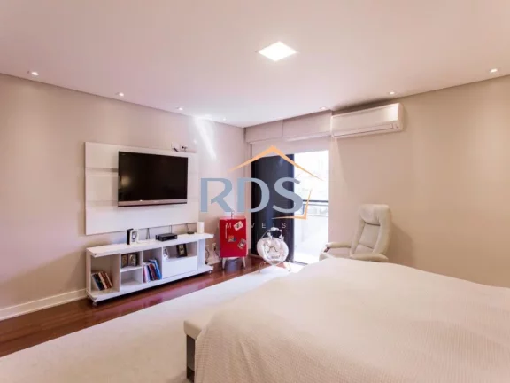 Imagem Vende lindo Apartamento de 640m² em Moema.