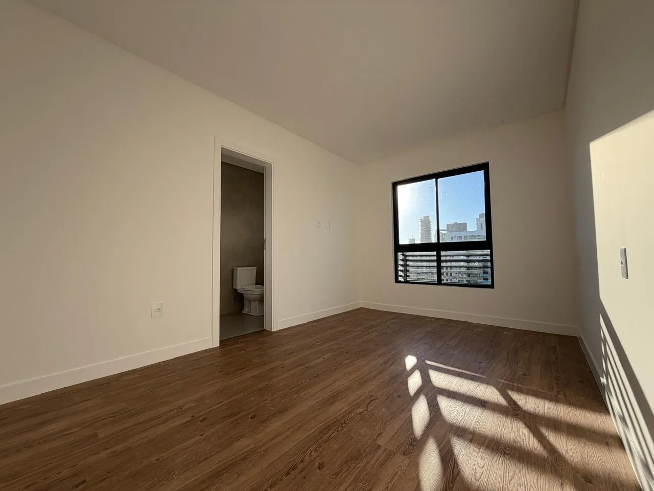 Imagem Apartamento à venda com 127m2 por R$ 1.750.000,00