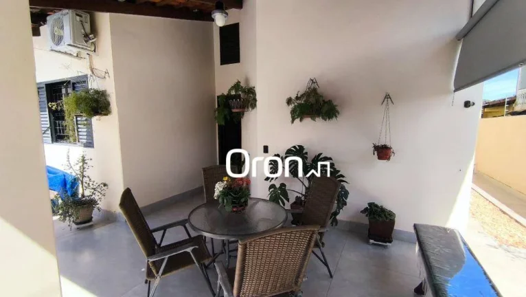 Imagem Sobrado à venda, 307 m² por R$ 1.300.000,00 - Feliz - Goiânia/GO