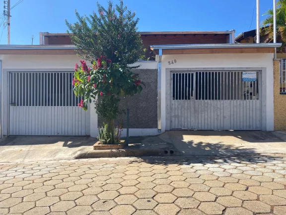 Foto do imóvel Casa espaçosa a venda no Centro de Tatuí/SP. em Travessa Domingos Loretti