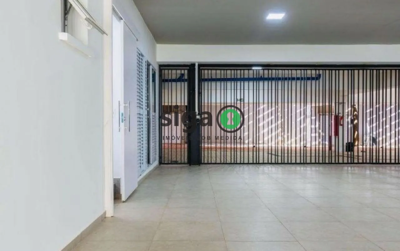 Imagem Casa em Condomínio Fechado com 4 Suítes, Piscina e Quintal Amplo