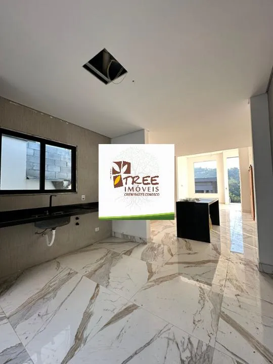 Imagem VENDA DE CASA TÉRREA NO CONDOMÍNIO ARUÃ BRISAS, EM MOGI DAS CRUZES/SP, 321m² com 3 suítes, churrasqueira, piscina e 4 vagas para autos. CONSULTE-NOS.