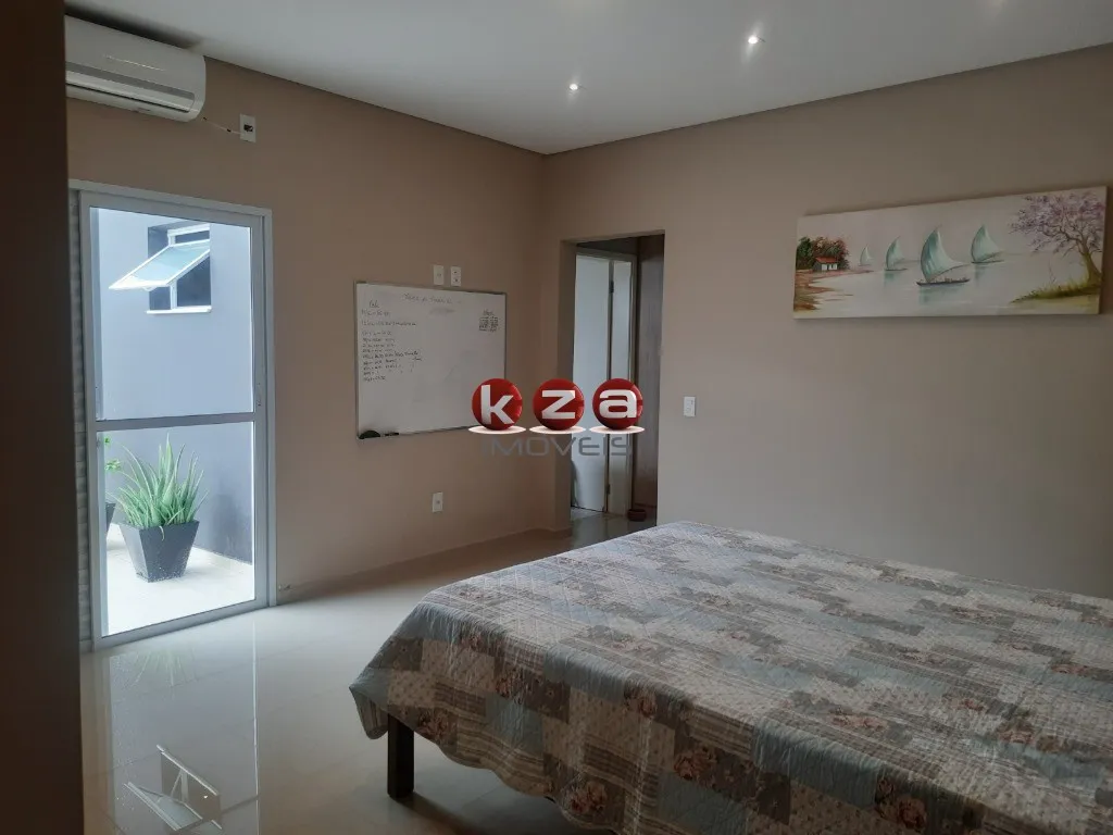 Imagem Casa de alto padrão à venda em condomínio exclusivo de Valinhos-SP, no Loteamento Residencial Santa Gertrudes: 3 quartos, 1 suíte, 2 salas, 3 banheiros, 2 vagas de garagem, 287,60 m².