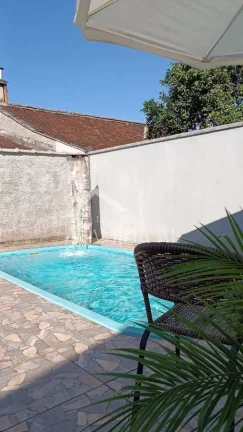 Imagem CASA DE LAJE COM PISCINA NO VILA NOVA