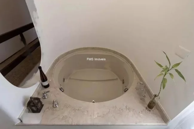 Imagem Apartamento à venda no Itaim Bibi, São Paulo-SP: 1 quarto, 1 suíte, 1 sala, 1 banheiro, 1 vaga, 75m². Imperdível!