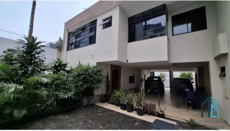 Imagem Prédio/comercial/residencial, 04 Cj e 02 lojas, + Casa com 07 suítes, no Bacacheri em Curitiba PR
