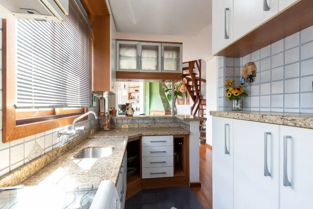 Imagem Cobertura para Venda - 157.05m², 2 dormitórios, 2 vagas - Tristeza