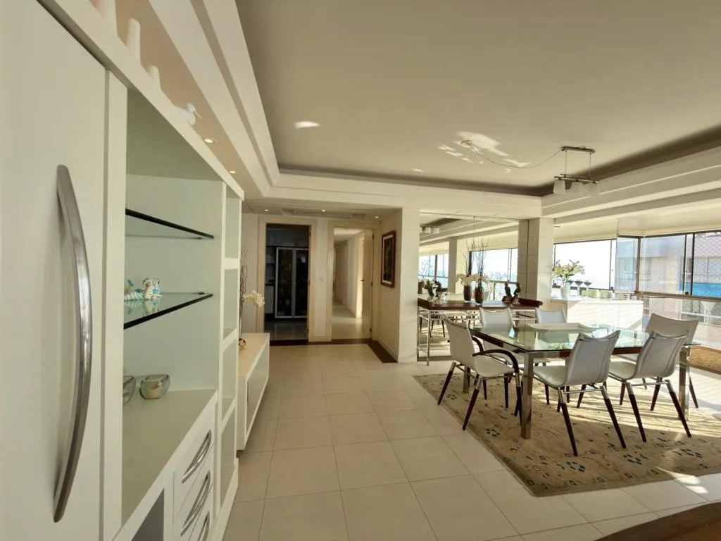 Imagem Apartamento 4 Dormitórios - Bairro Navegantes