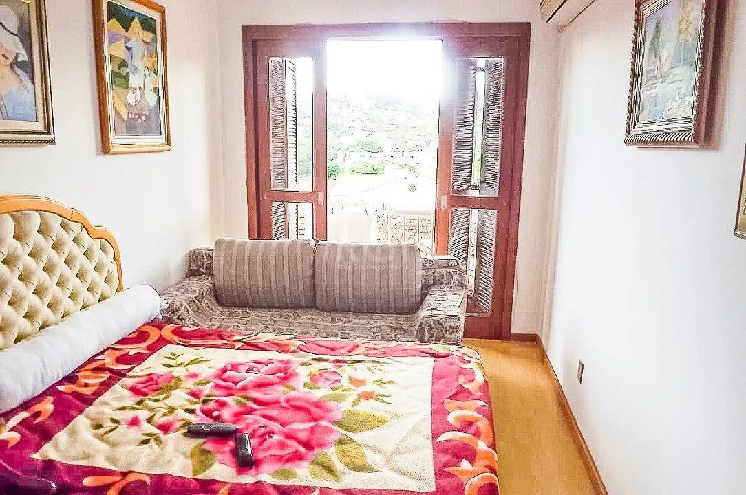 Imagem Cobertura para Venda - 203.74m², 3 dormitórios, 1 vaga - Cavalhada
