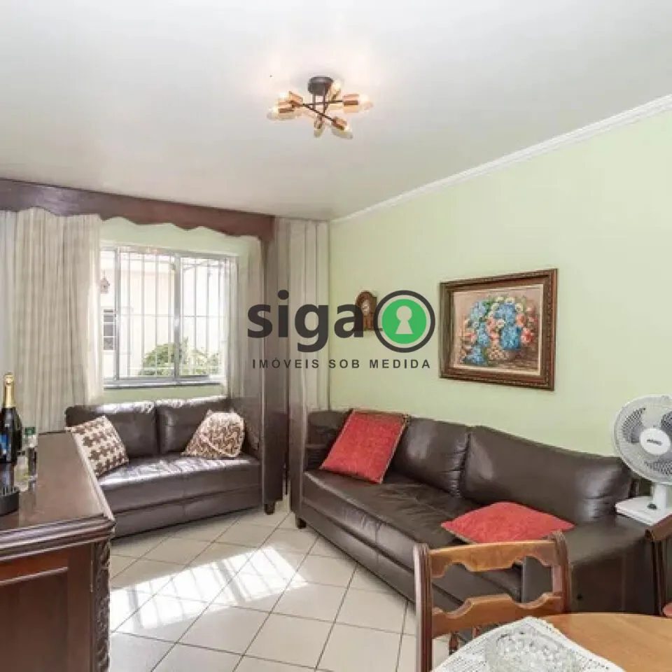 Foto do imóvel Casa na Vila Mariana com varanda e localização estratégica perto do metrô.