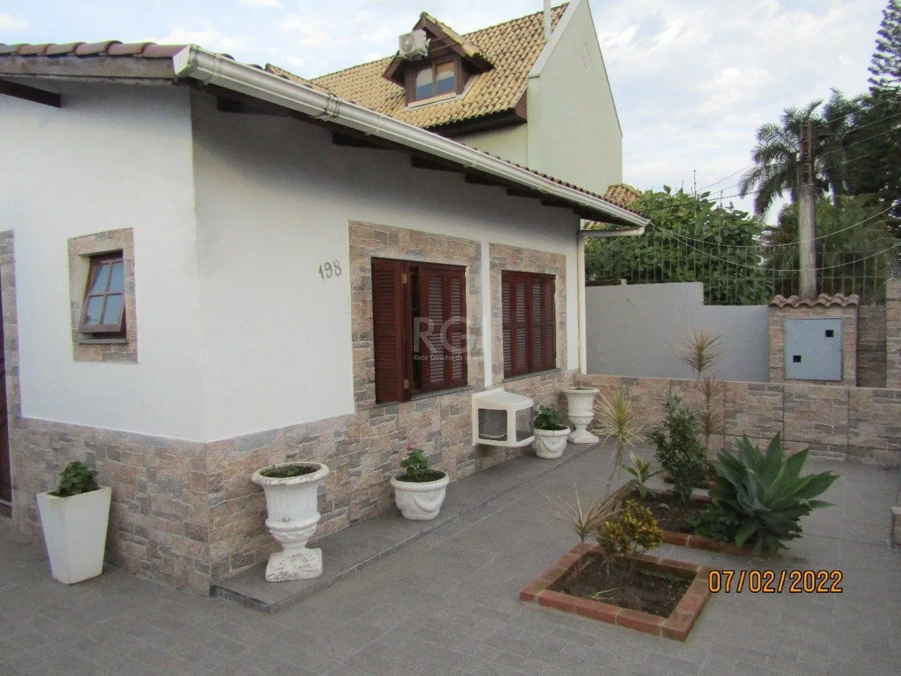 Imagem Casa para Venda - 154.78m², 3 dormitórios, sendo 1 suites, 3 vagas - Camaquã