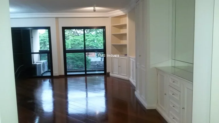 Foto do imóvel Apartamento à venda ou locação na Vila Nova Conceição, com 2 suítes, 2 vagas.