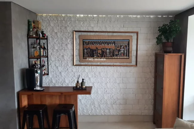 Imagem Imperdível: Apartamento de 3 quartos e 2 suítes na Vila Mariana, São Paulo-SP - 105m², 2 vagas de garagem.
