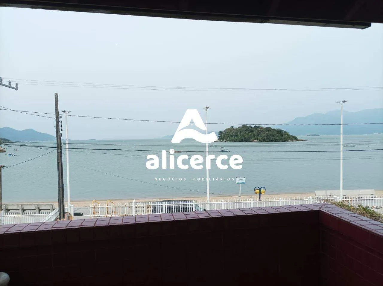 Imagem Casa à venda l 4 quartos, 1 suíte l 286m² l Tapera - Florianópolis/SC