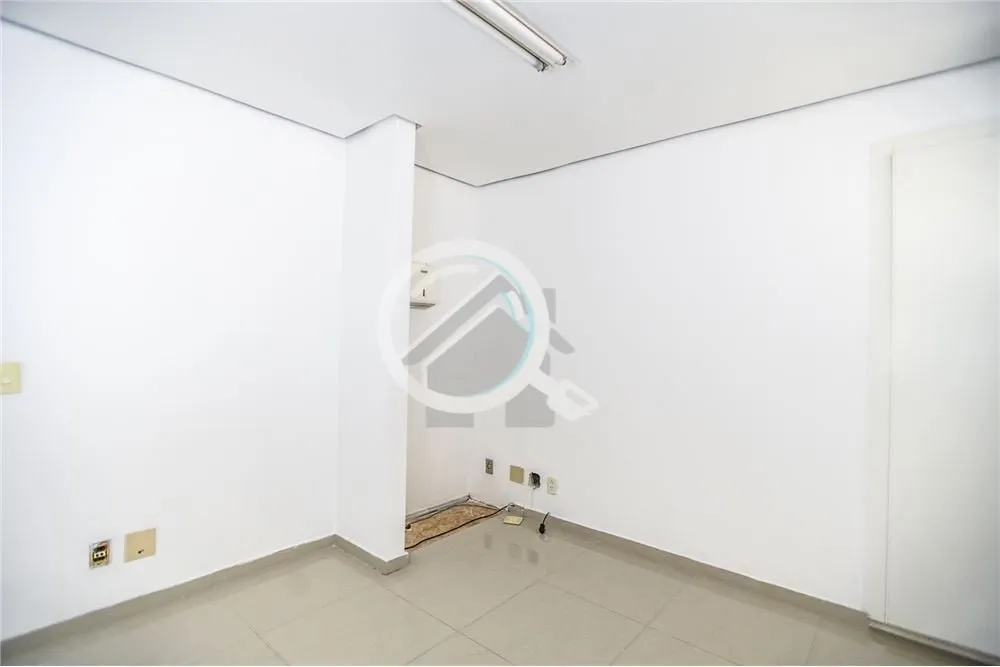 Imagem O Seu Espaço Profissional no Coração do Centro Histórico de Porto Alegre! Descrição: Sala Come...